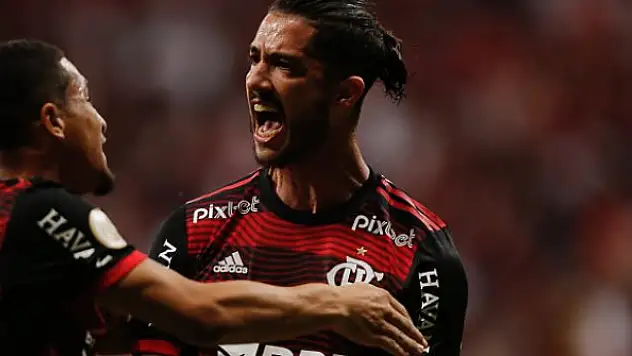 Fenerbahçe'ye sambacı stoper