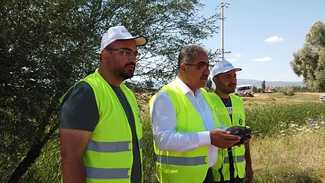Ilgın Belediyesi'nden drone ile ilaçlama desteği