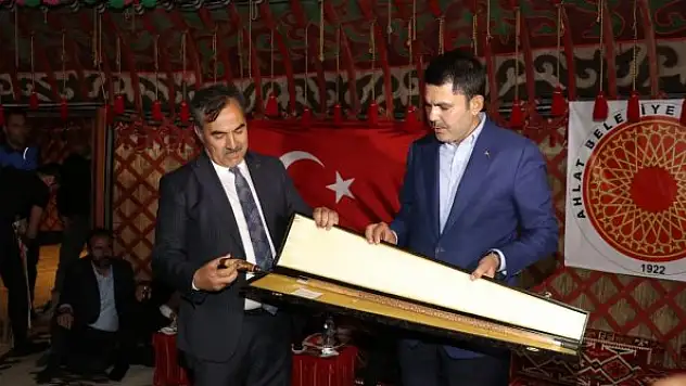 Bakan Kurum: 'Selçuklu'nun başkenti Ahlat ülkemiz için çok önemli'