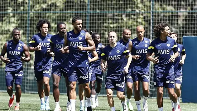 Fenerbahçe, Dinamo Kiev hazırlıklarına devam etti