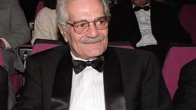 Ömer Şerif hayatını kaybetti