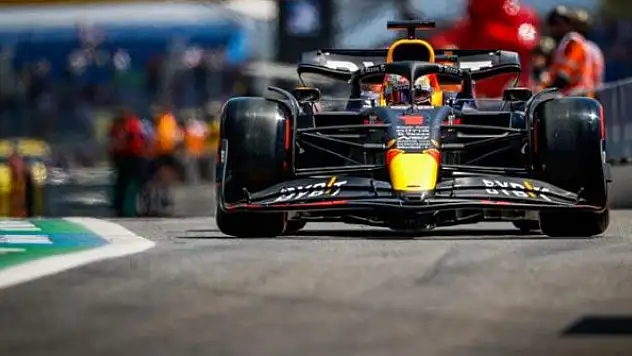 Fransa'da zafer Max Verstappen'in