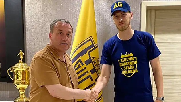 Ankaragücü'ne Sırp stoper