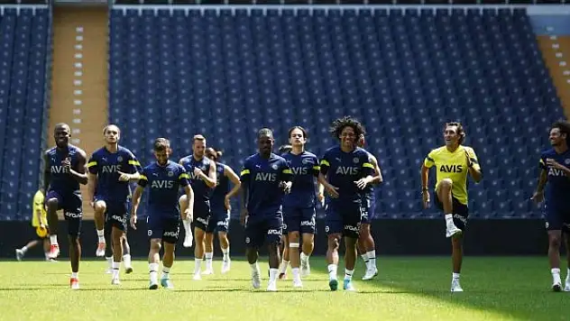 Fenerbahçe, Dinamo Kiev maçına statta çalıştı