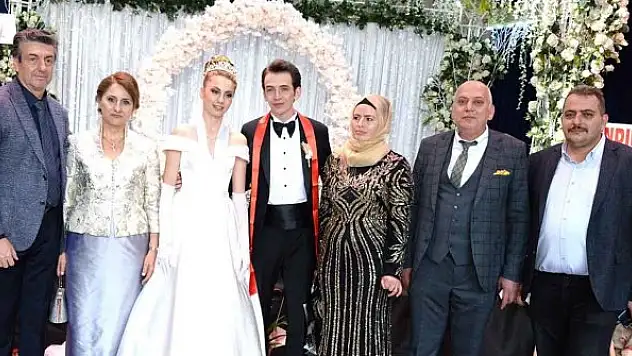 Çeçen ve İşleyici ailelerinin mutlu günü