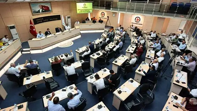 Büyükşehir 5 bin öğrenciye 12,5 milyon lira öğrenim yardımı yapacak