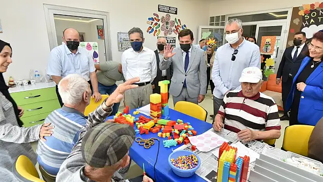 Cumhurbaşkanlığı Sosyal Politikalar Kurulu, Alzheımer Gündüz Yaşam Merkezi'nde