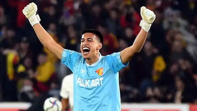 Süper Lig takımlarıyla temasta! İrfan Can Eğribayat'a da yol göründü