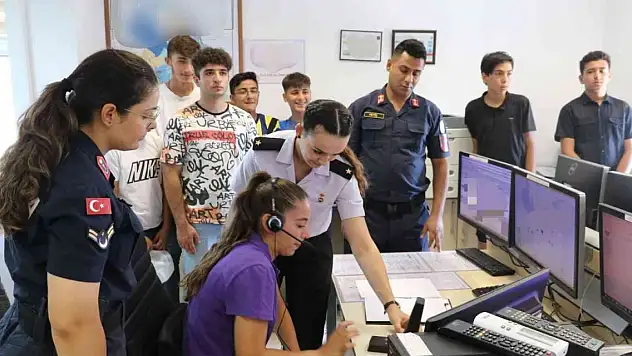 Yaz tatilindeki öğrencilere 'Jandarma' eğitimi