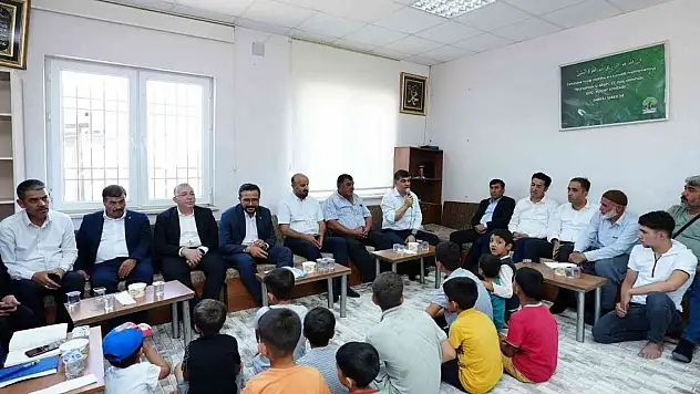 Kırsal mahalleleri gezdiler vatandaşları dinlediler