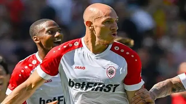 Galatasaray'dan Michael Frey bombası!