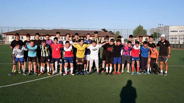 Genç AKSES kurslarında eğitim ve eğlence bir arada