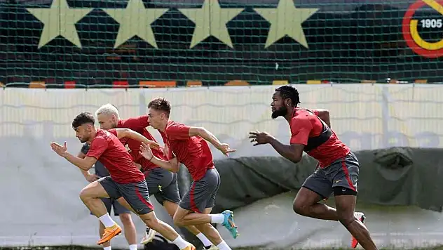 Galatasaray, yeni sezon hazırlıklarını sürdürüyor