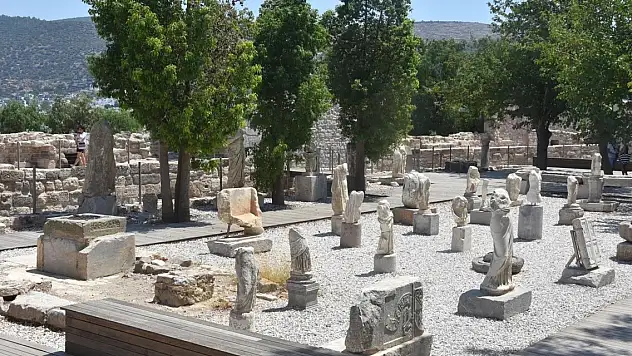 Bodrum Kalesi'ne turist akını 7 ayda ziyaretçi sayısı 160 bini geçti