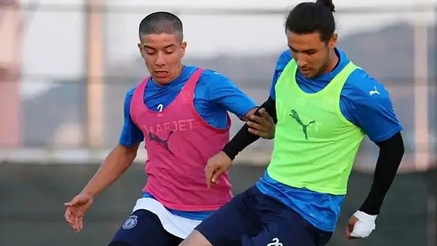 Afyonspor günü tek antrenman ile tamamladı