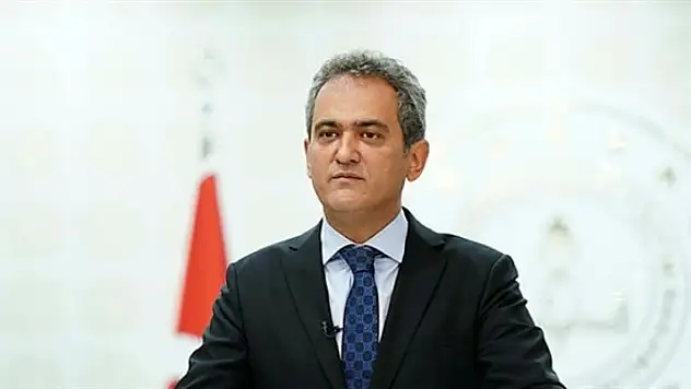 Milli Eğitim Bakanı Özer: Lütfen kimse gölge etmesin