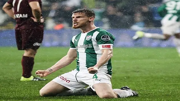 Serdar Aziz'den Bursaspor'a 50 bin TL'lik destek