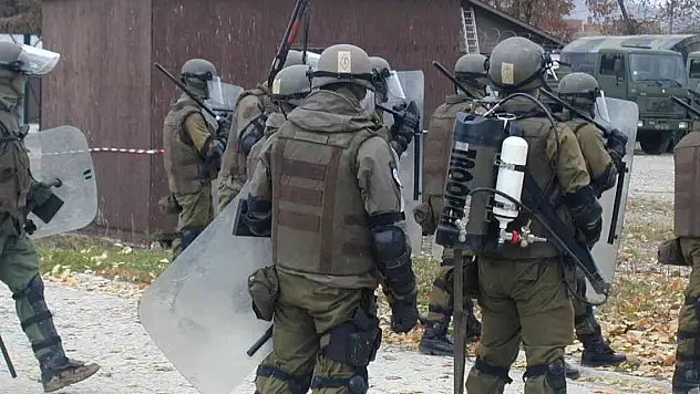 Kosova'dan Sırbistan'la krizi azaltacak adım! 1 ay ertelendi