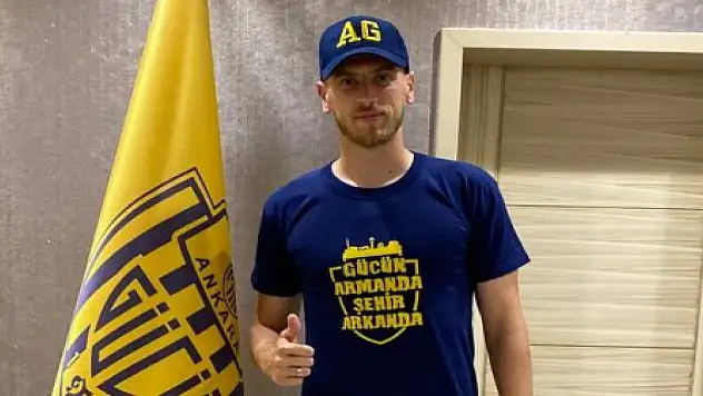 Yeni transfer Konyaspor maçında sahada