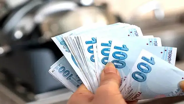 İlk yarıda 1,44 trilyon liralık kartlı ödeme yapıldı