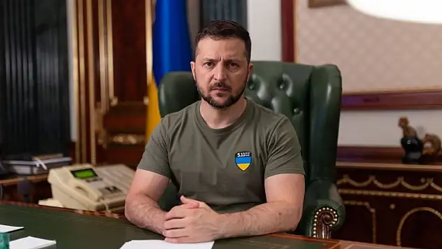 Zelenski: 16 gemi yola çıkmak için bekliyor