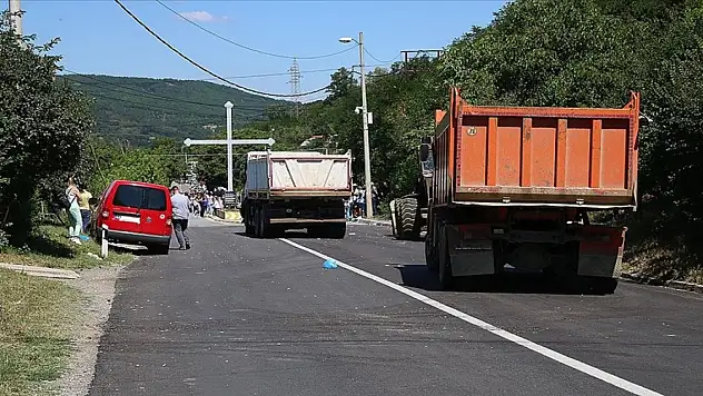 Kosova'da tüm barikatlar kaldırıldı