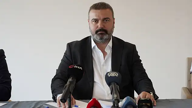 Çaykur Rizespor Başkanı Turgut: Gökhan Akkan bizim oyuncumuz