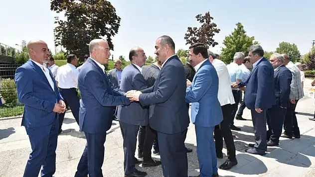 AK Parti, Karatay esnaf temsilcileriyle buluştu