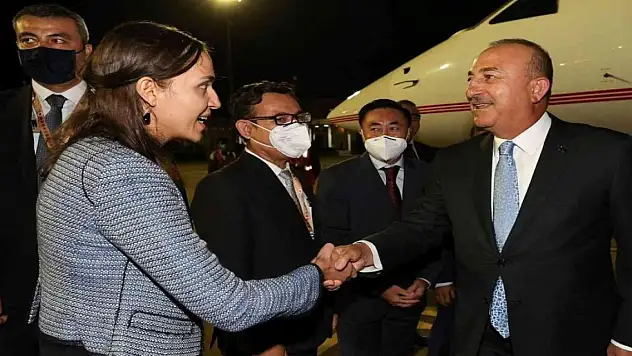 Dışişleri Bakanı Çavuşoğlu, Kamboçya'da