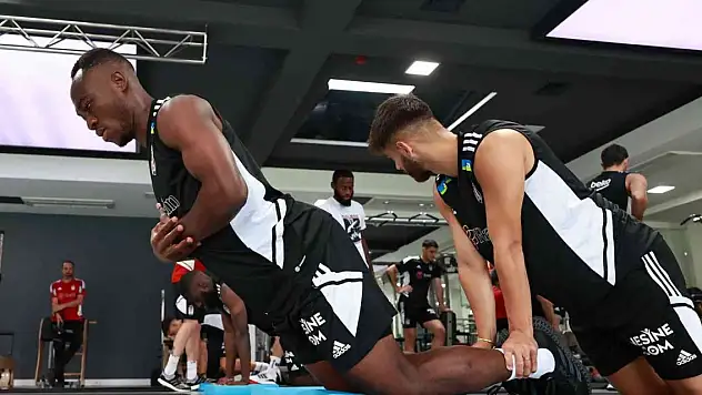 Beşiktaş günü salon çalışmasıyla tamamladı