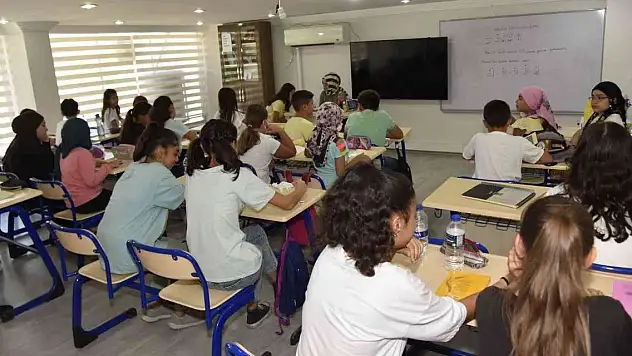 Hem öğreniyorlar hem eğleniyorlar