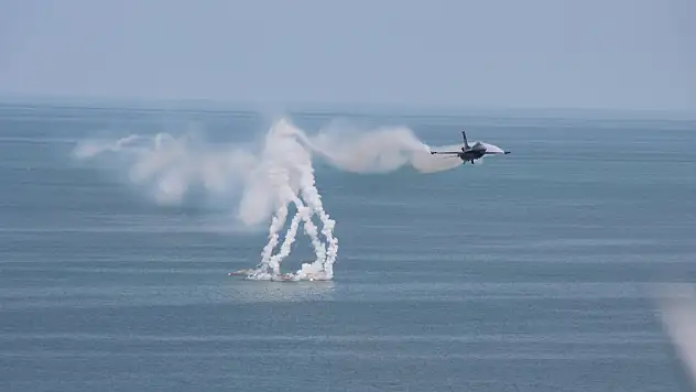 Rize'de SOLOTÜRK heyecanı