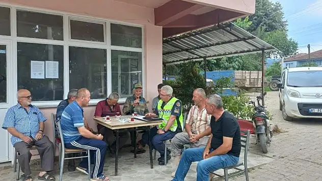 Traktör kullanan sürücülere bilgilendirme