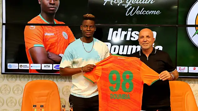 Alanyaspor, Sporting'den İdrissa Doumbiya'yı kiraladı