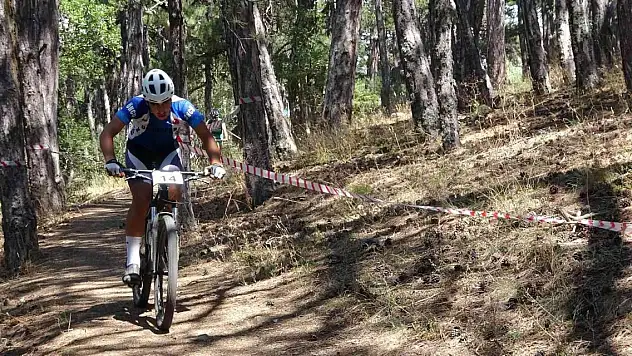 Pedallar Türkiye'nin ilk milli parkında döndü