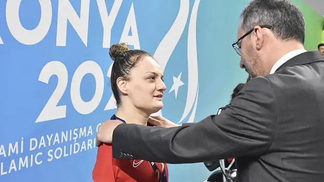 Bakan Kasapoğlu: Spor kucaklama demek