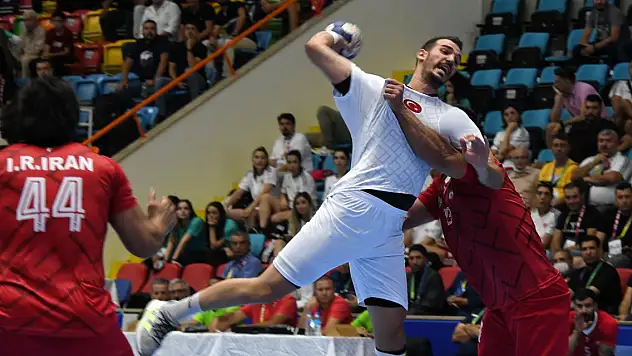 A Milli Erkek Hentbol Takımı mağlubiyetle başladı