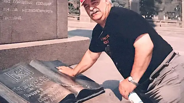 Turizmci otel odasında ölü bulundu