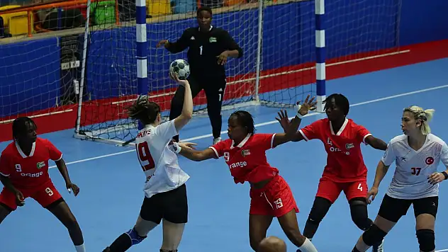 Kadın Milli Hentbolculardan ikinci galibiyet