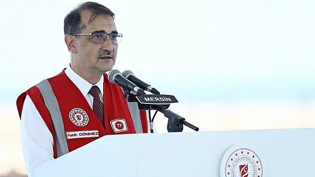 Bakan Dönmez'den 'doğal gaz' açıklaması: 2023'ün ilk çeyreğini işaret etti