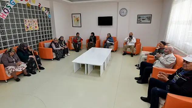 Alzheimer hastaları Karatay'da emin ellerde