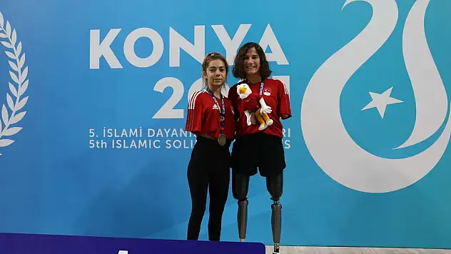 Türk sporcular, organizasyonda günü 18 madalyayla kapattı