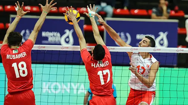 Erkekler voleybolda Türkiye galip