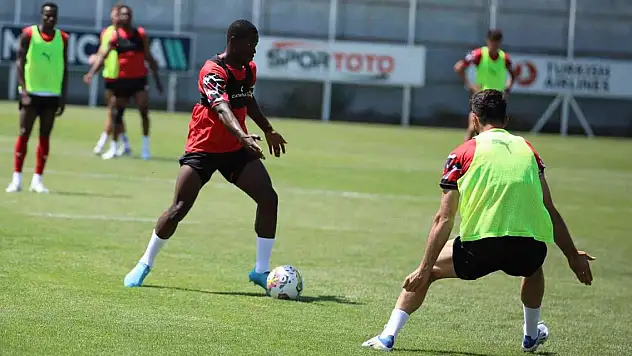 Sivasspor, Adana Demirspor maçına galibiyet için hazırlanıyor