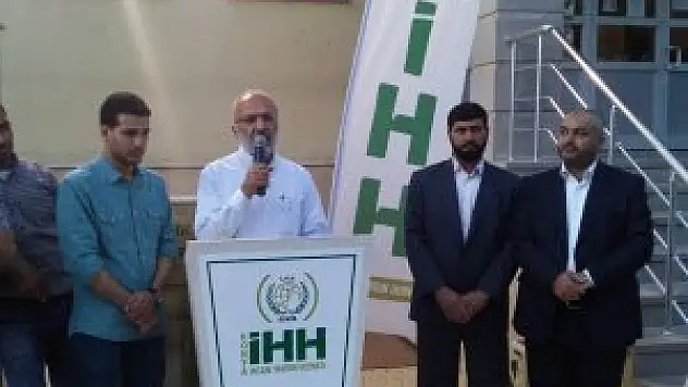 Suriyeli muhacirler ile ümmet iftarı