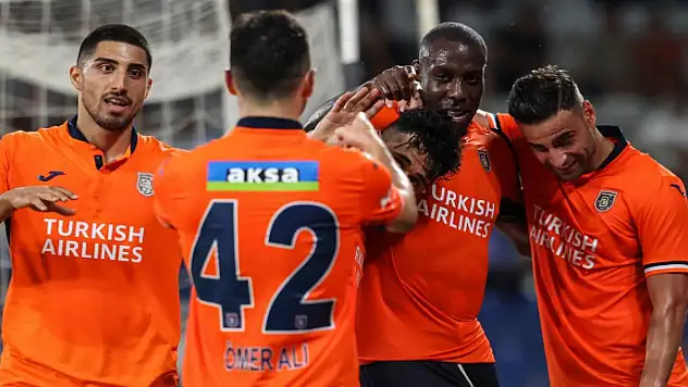 Medipol Başakşehir 3 golle turladı