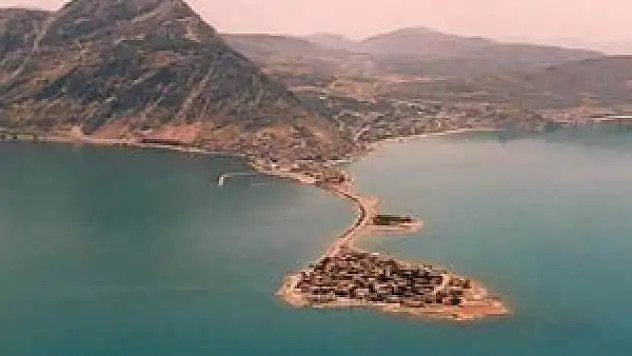 Beyşehir Gölü'ndeki hayalet ağları toplandı