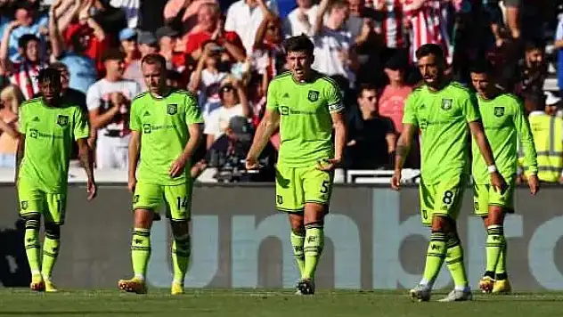 Manchester United deplasmanda hezimete uğradı!