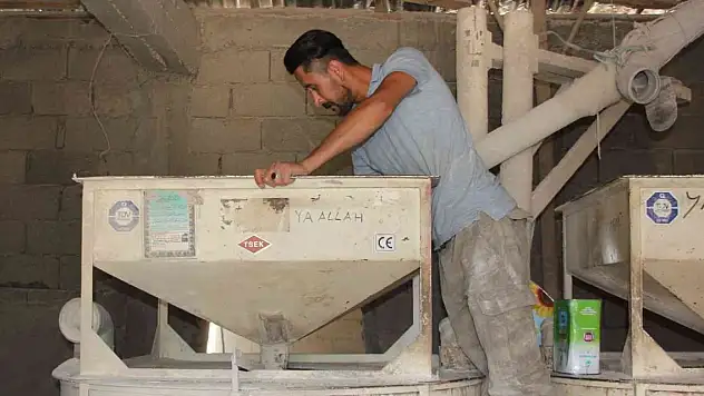 30 yıllık değirmende doğal un üretimi