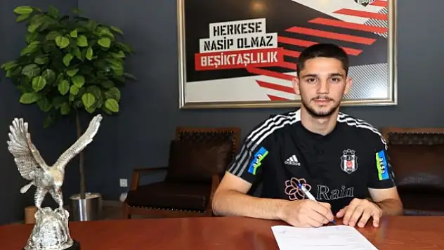 Beşiktaş'ta Besar Gudjufi'ye profesyonel sözleşme